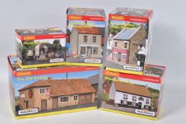 FIVE BOXED HORNBY SKALEDALE MODEL RAILWAY BUILDINGS, to include a Wheatsheaf Arms no. R9652, a