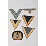 A GERMAN KRIEGMARIN HAT COCKADE AND ASSORTED RANK INSIGNIA, also included in this lot is a pin on