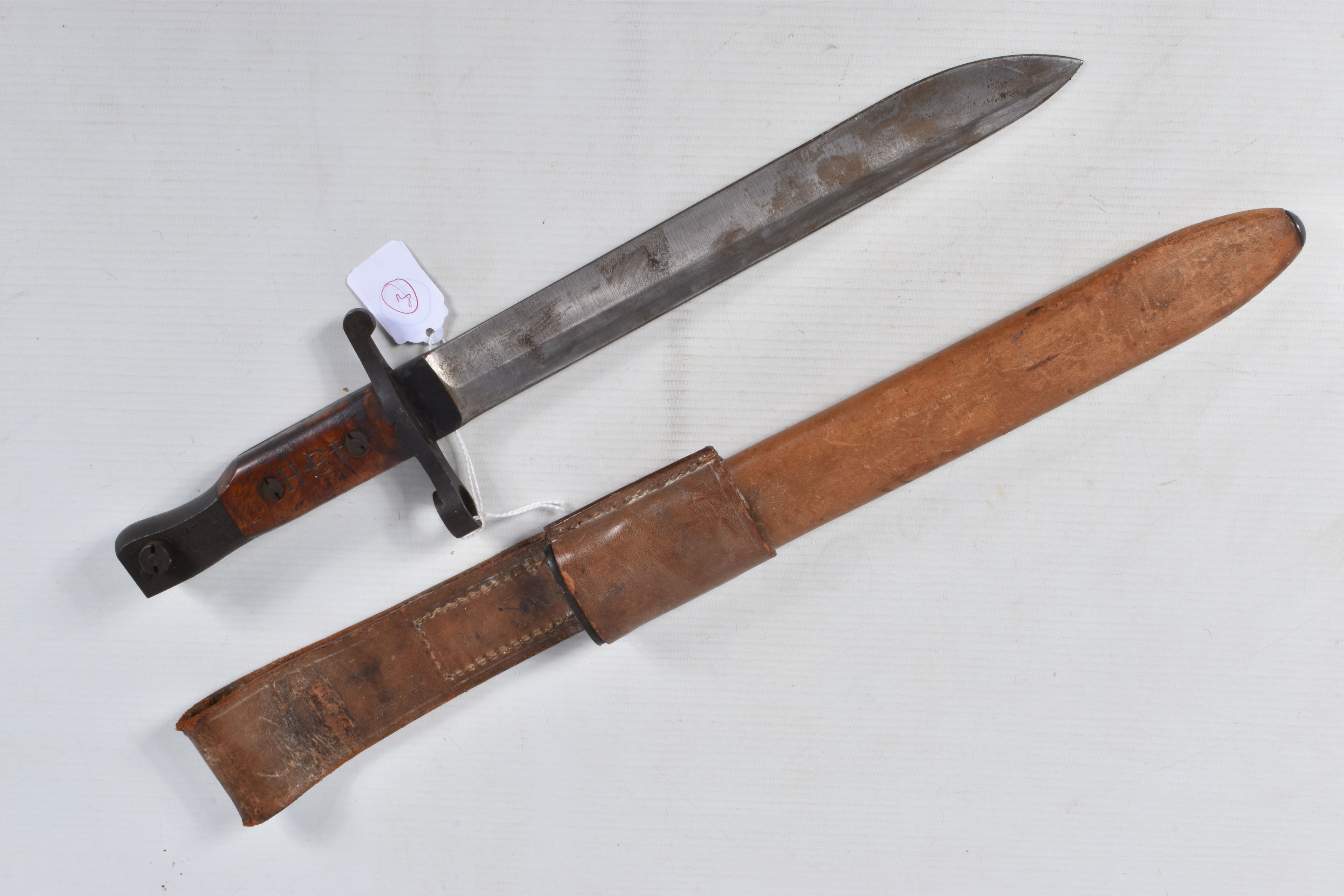 A 1907 PATTERN CANADIAN ROSS RIFLE BAYONET, the blade us unmarked but the handle has 48-H on one - Image 2 of 16