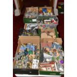 A LARGE QUANTITY OF GAMES WORKSHOP CITADEL WARHAMMER AND INFINITY ENGINE DIORAMAS, BUILDINGS AND