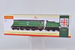 A BOXED HORNBY OO GAUGE MODEL RAILWAY LOCOMOTIVE, Battle of Britain Class 7P5F, SR Battle of Britain