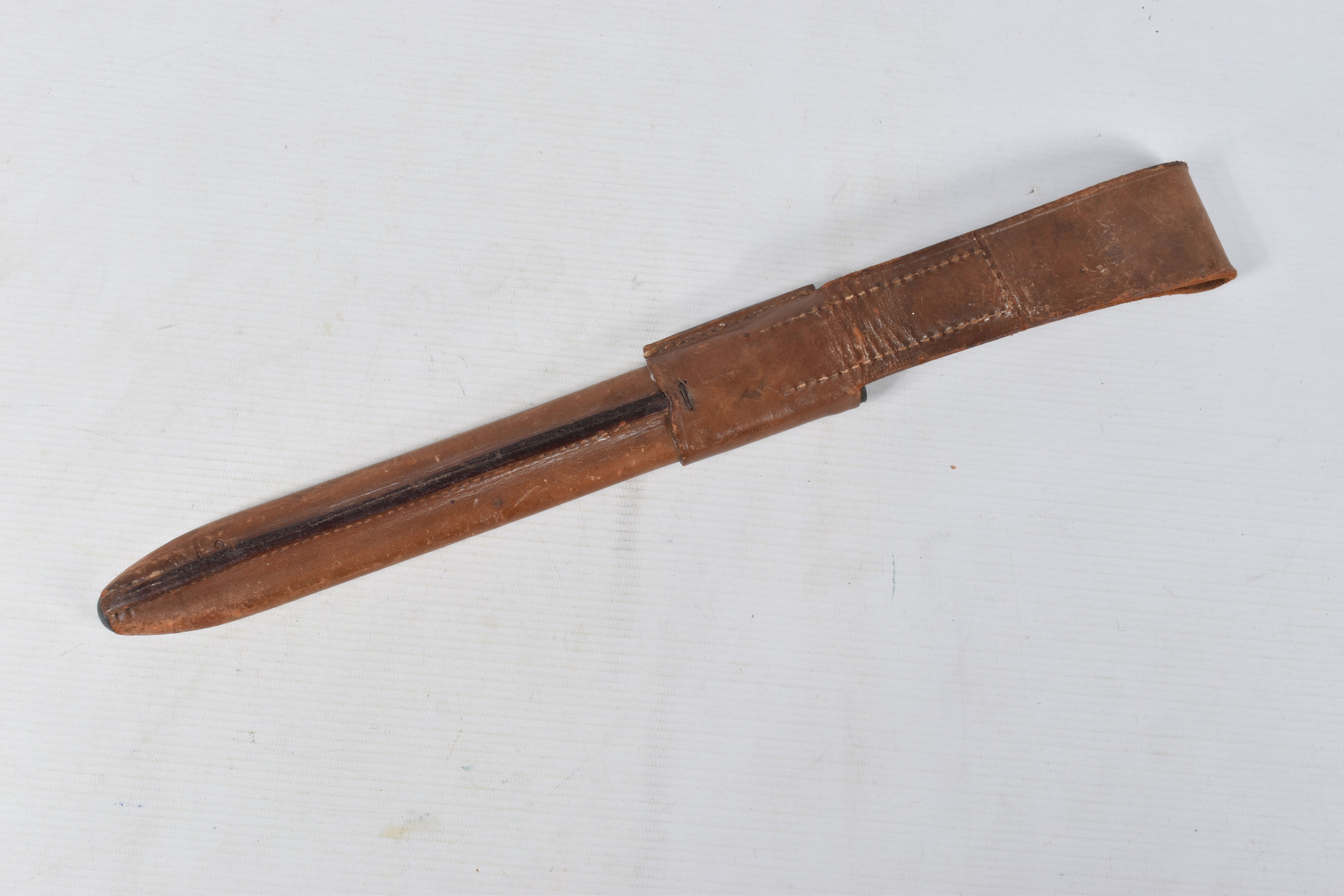 A 1907 PATTERN CANADIAN ROSS RIFLE BAYONET, the blade us unmarked but the handle has 48-H on one - Image 4 of 16