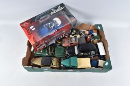 A QUANTITY OF UNBOXED AND ASSORTED PLAYWORN DIECAST VEHICLES, to include Sun Star 1/18 scale
