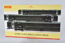 A BOXED HORNBY OO GAUGE MODEL TRAILER TRAIN PACK, GWR Class 800 Coach Pack, MSO 812003, MSO