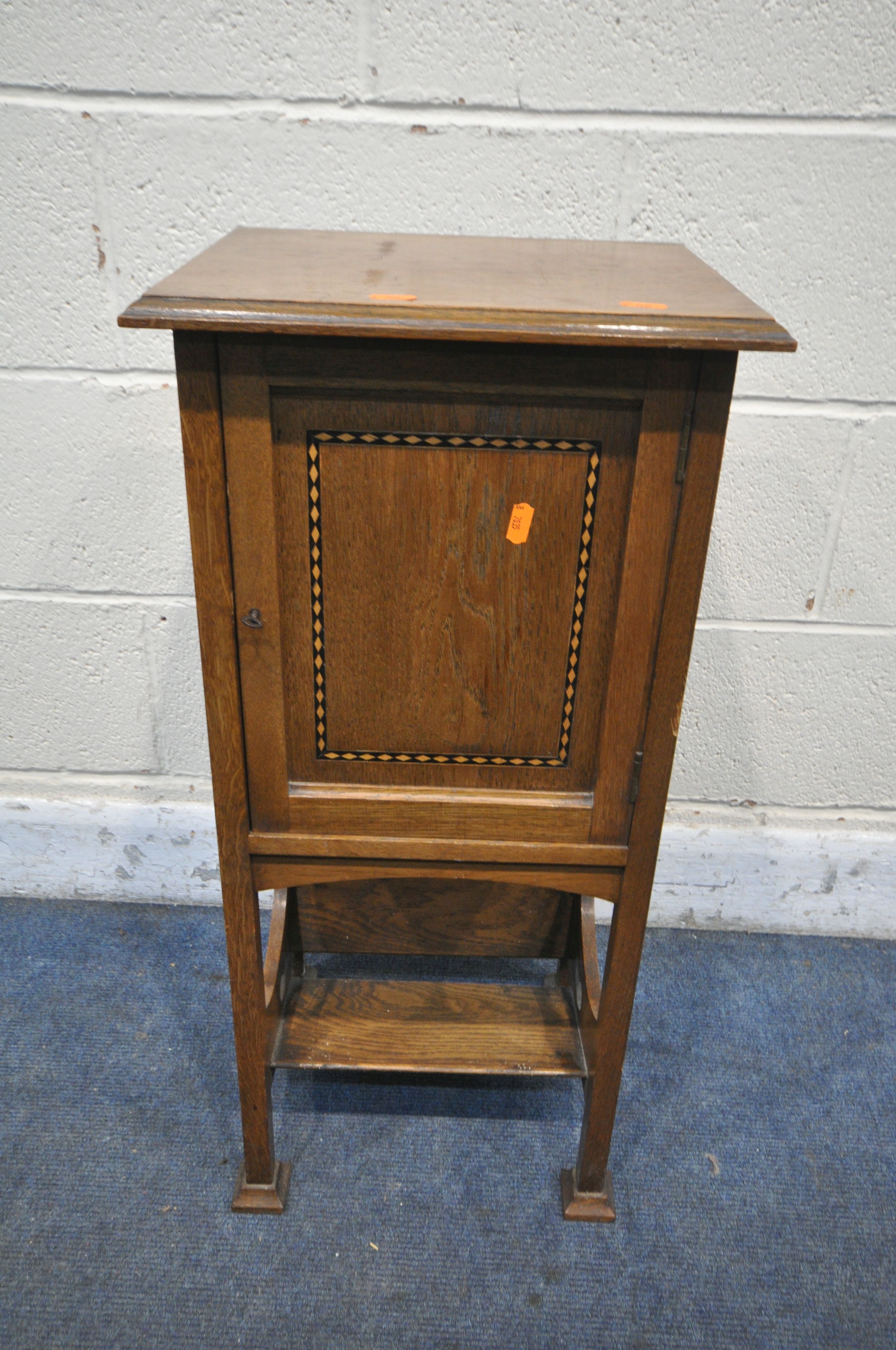 AN ARTS AND CRAFTS OAK SINGLE DOOR SMOKERS CABINET, width 36cm x depth 31cm x height 78cm (condition - Image 2 of 3