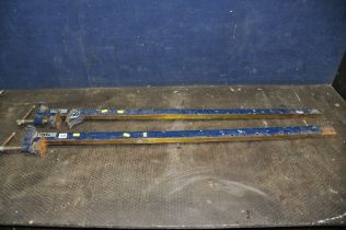 A PAIR OF NU TOOLS BLUE PAINTED SASH CRAMPS, length 133cm