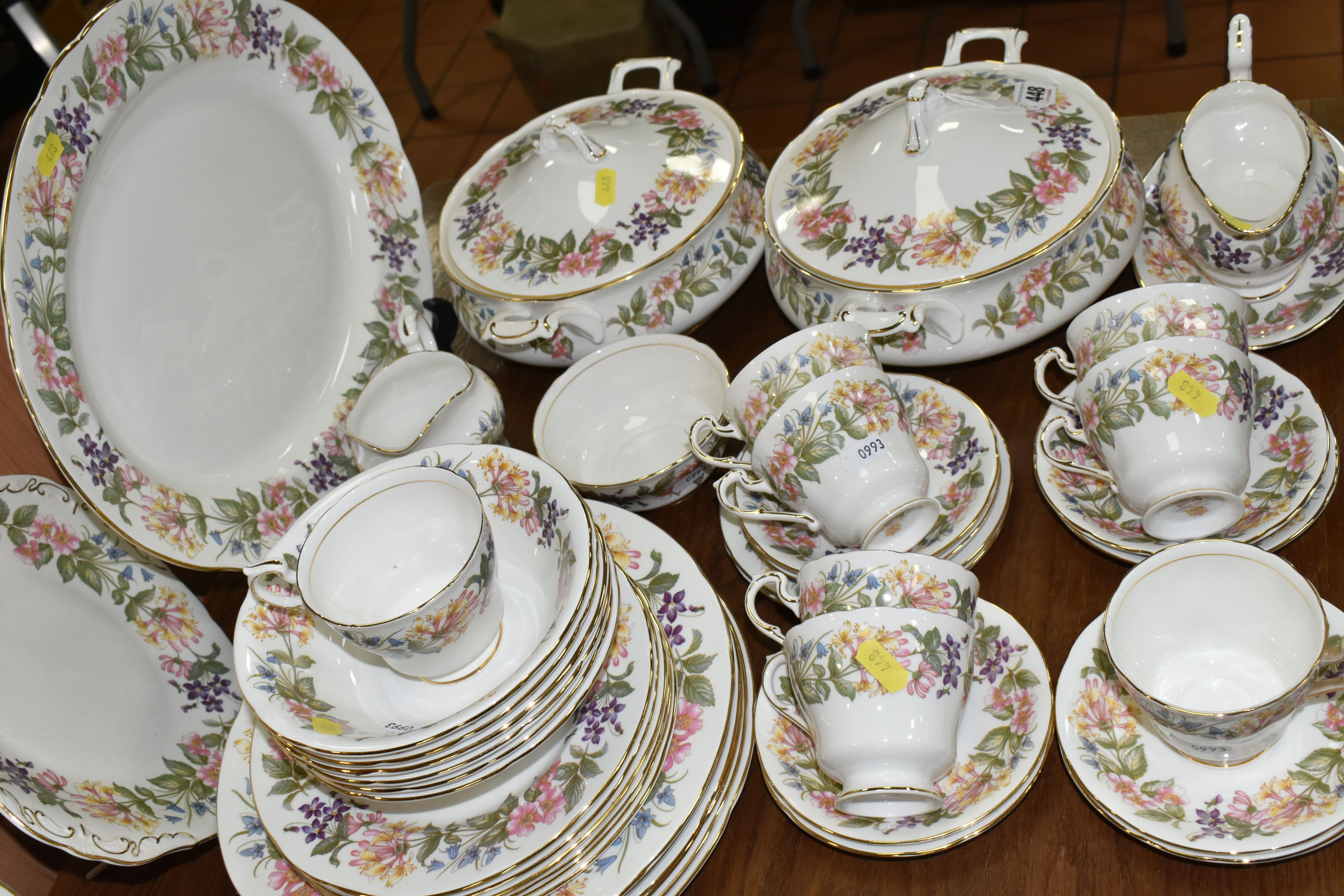 A QUANTITY OF PARAGON/ROYAL ALBERT 'COUNTRY LANE' PATTERN DINNERWARE, comprising one large oval meat - Image 8 of 9