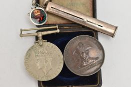 A SMALL ASSORTMENT OF ITEMS, to include a Foudroyant Lord Nelsons Flagship medal, a white metal