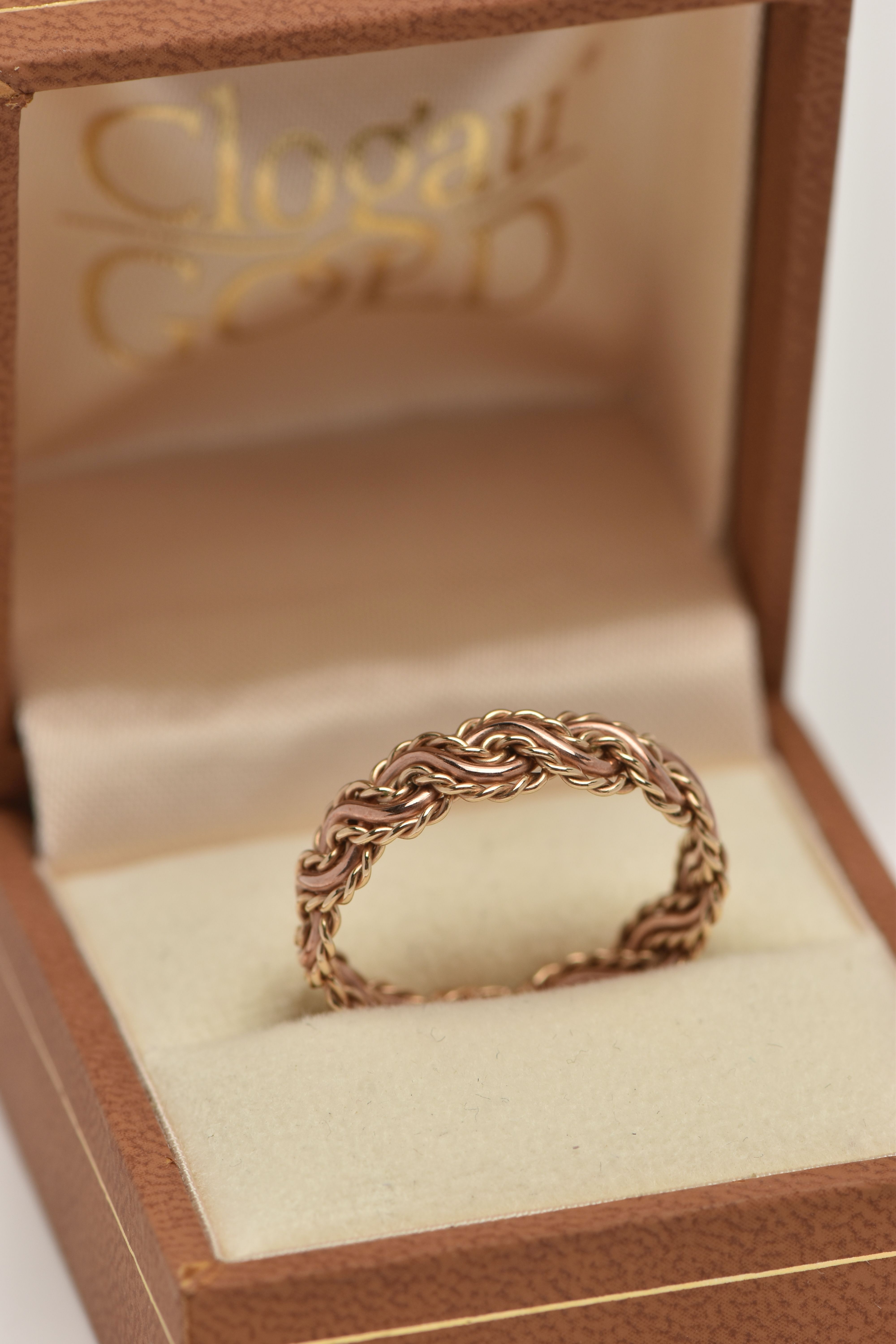 A 9CT ROSE GOLD 'CLOGAU' RING, textured band design, hallmarked 9ct Edinburgh, ring size Q 1/2 - Image 2 of 3