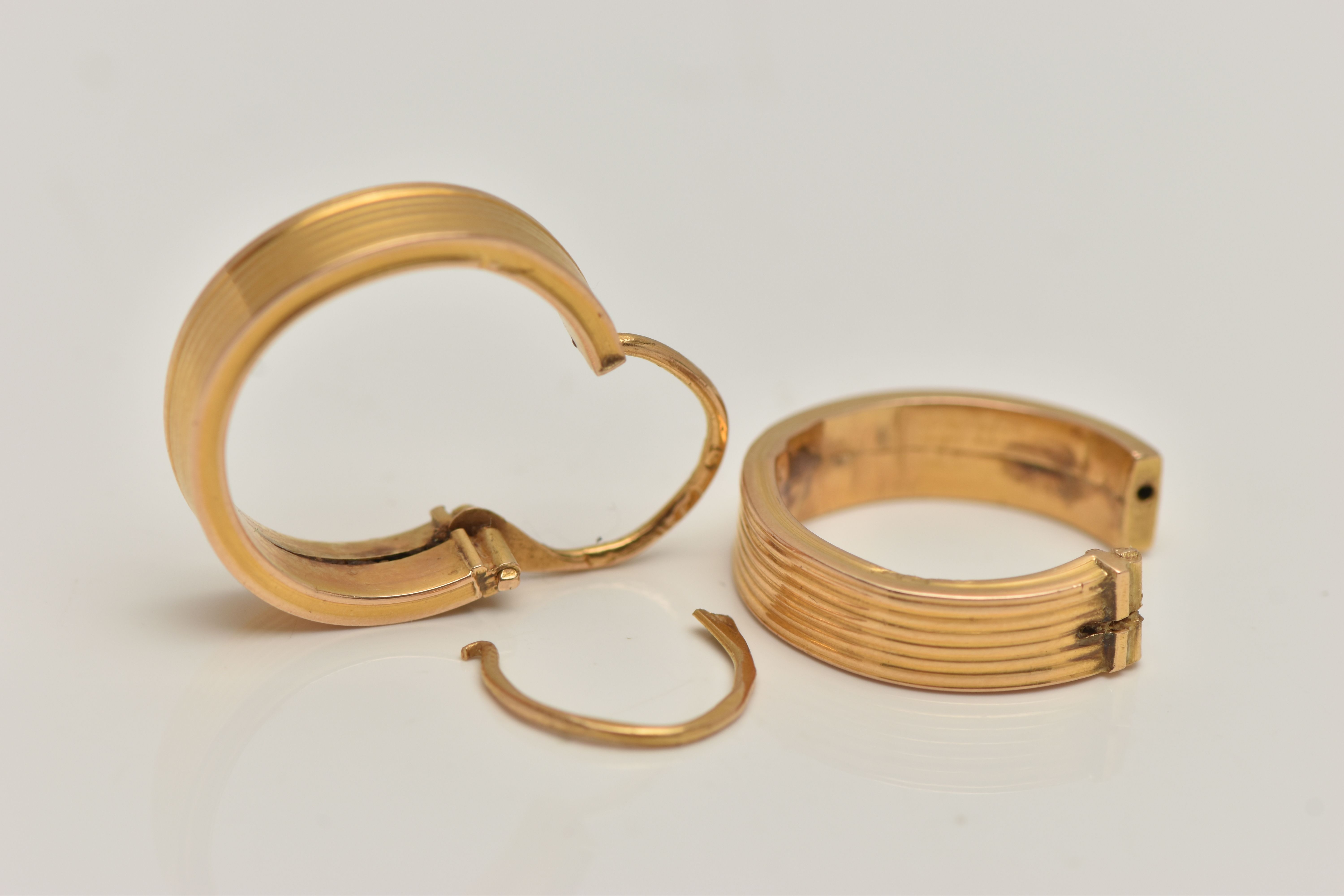 A PAIR OF YELLOW METAL HOOP EARRINGS, textured hoops, AF lever fittings, rubbed marks, approximate - Image 2 of 2