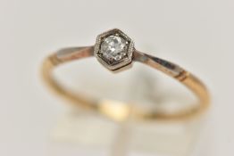 A YELLOW METAL SINGLE STONE DIAMOND RING, round brilliant cut diamond, estimated diamond weight 0.