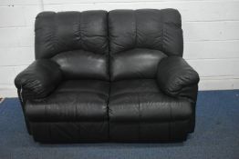 A BLACK LEATHER MANUAL RECLINING TWO SEATER SETTEE, length 154cm x depth 104cm