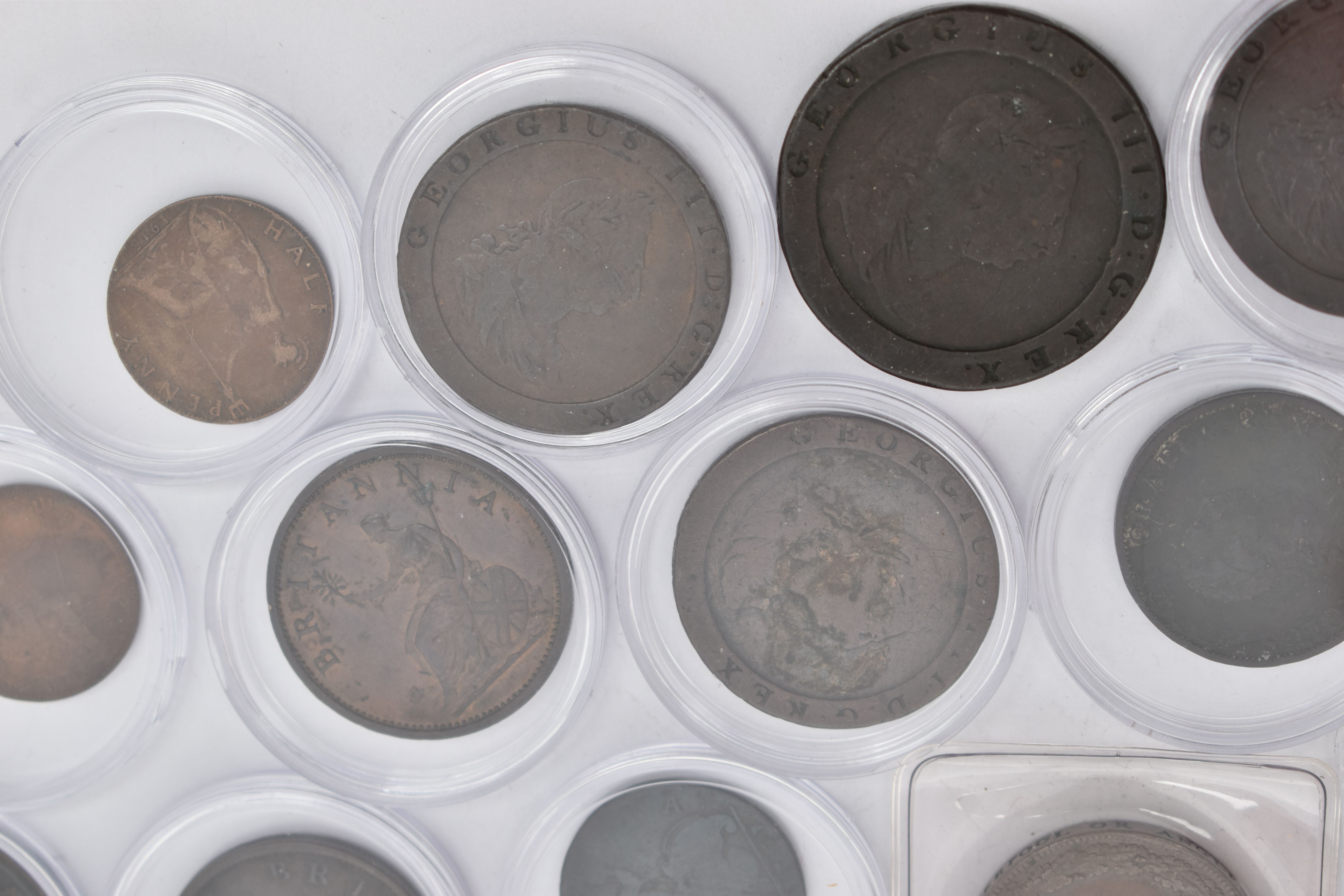 A QUANTITY OF MAINLY COPPER COINAGE TO INCLUDE CARTWHEEL TWO PENCES, PENNIES, 1799, 1806 PENNIES, - Image 4 of 5