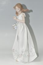 A LLADRO PORCELAIN FIGURE, 'Treasures of the Earth' model no 7219, sculpted by Marco Antonio