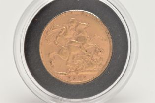 AN EDWARDIAN FULL SOVEREIGN GOLD COIN, obverse depicting Edward VII, reverse George and the Dragon