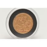 AN EDWARDIAN FULL SOVEREIGN GOLD COIN, obverse depicting Edward VII, reverse George and the