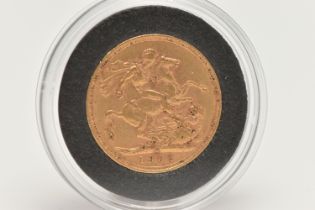AN EDWARDIAN FULL SOVEREIGN GOLD COIN, obverse depicting Edward VII, reverse George and the