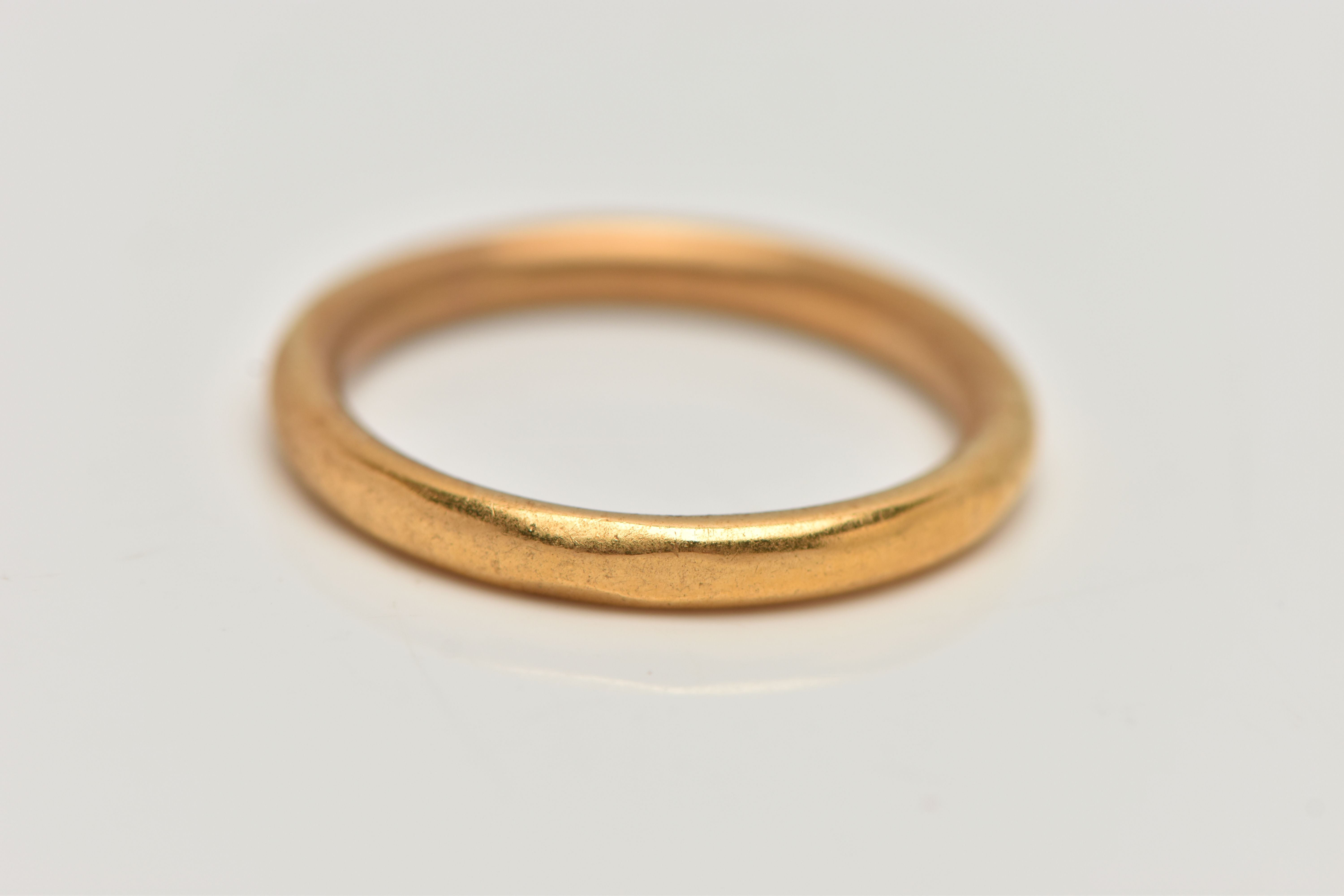A 22CT GOLD BAND RING, polished band, hallmarked 22ct Birmingham, ring size P, approximate gross - Image 2 of 2
