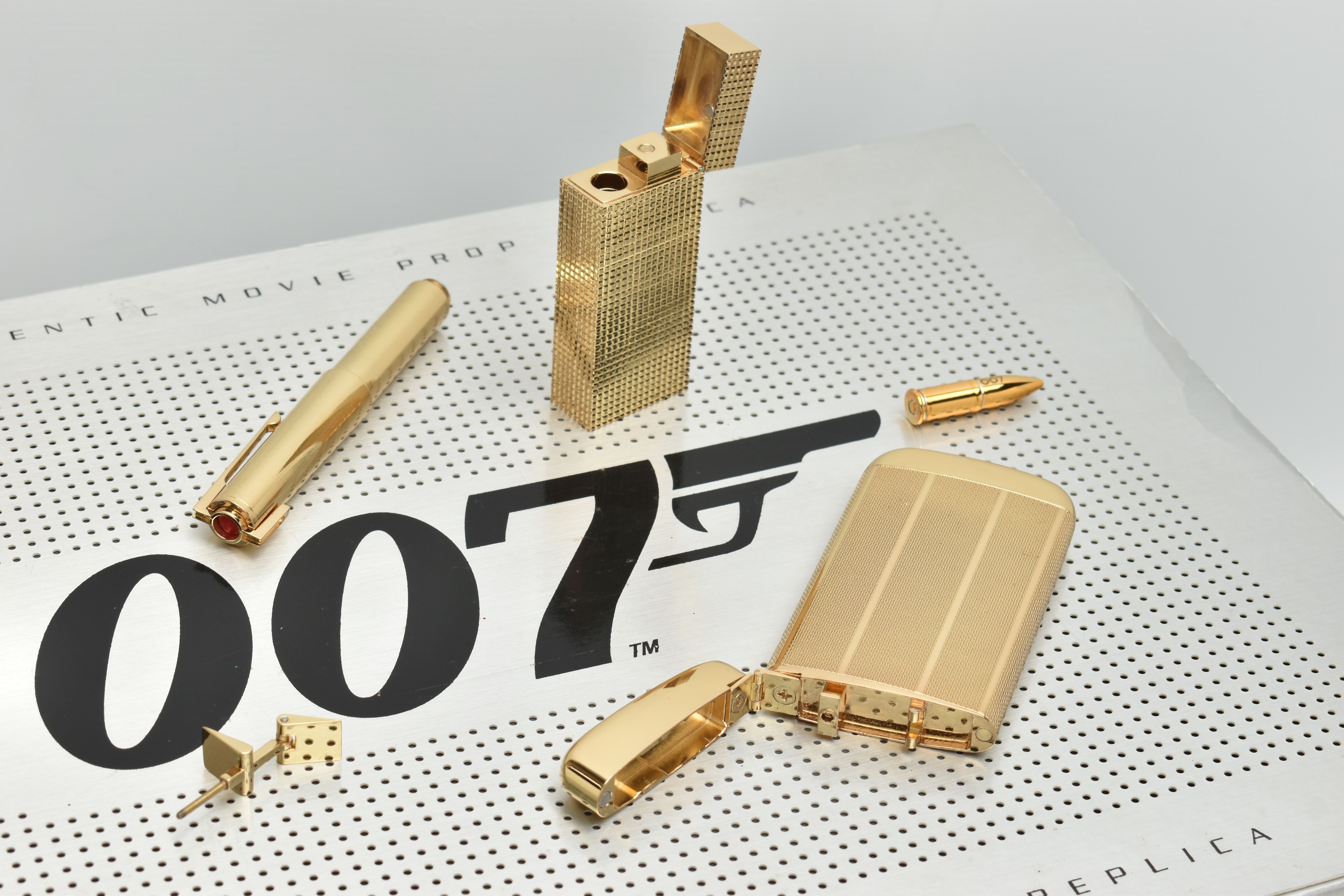 007 / JAMES BOND INTEREST: A BOXED AND CASED LIMITED EDITION 18CT GOLD PLATED 1:1 SCALE AUTHENTIC - Image 12 of 22