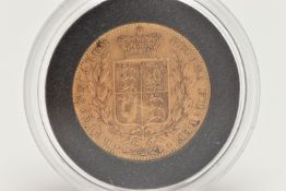 A VICTORIA SHEILD BACK FULL SOVEREIGN GOLD COIN, dated 1846, within a protective capsule