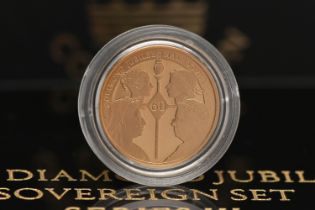 A GOLD HALF SOVEREIGN from the double Portrait Sovereign set 2012 TDC boxed certificate