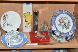 A GROUP OF CERAMICS AND SUNDRY ITEMS, to include a Rockingham teacup and saucer, the saucer