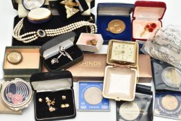 A BOX OF ASSORTED COSTUME JEWELLERY, to include brooches, compact, a cased 'Lotus' imitation pearl