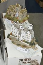 TWO BOXED LIMITED EDITION LILLIPUT LANE SCULPTURES, comprising Cawdor Castle no 165/3000, with