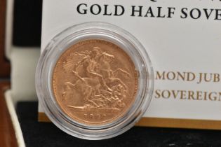 AN 1897 QUEEN VICTORIA GOLD HALF SOVEREIGN COIN IN BOX OF ISSUE WITH ACCOMPANYING CERTIFICATE