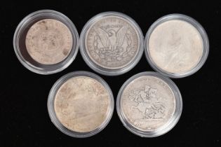 A GROUP OF SILVER COINS, to include an 1819 George III Crown, a 1817 George III Halfcrown, an 1890