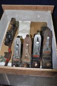 A DRAWER CONTAINING STANLEY AND RECORD WOOD PLANES including Stanley No6, No5 and No4, Record No 4