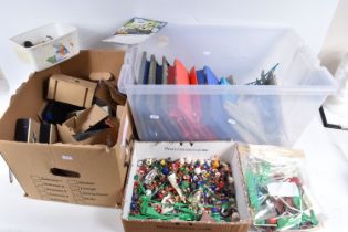 A BOX OF LOOSE TECH DECK SKATEBOARDS, PARTS AND RAMPS AND A COLLECTION OF SUBBUTEO AND