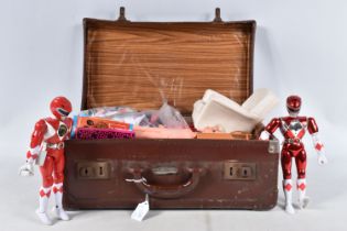 A QUANTITY OF ASSORTED VINTAGE DOLLS, CLOTHING AND ACCESSORIES, to include Pedigree Sindy (back of