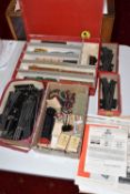 A QUANTITY OF BOXED TRIX TWIN MODEL RAILWAY ITEMS, to include freelance 0-4-0 locomotive and