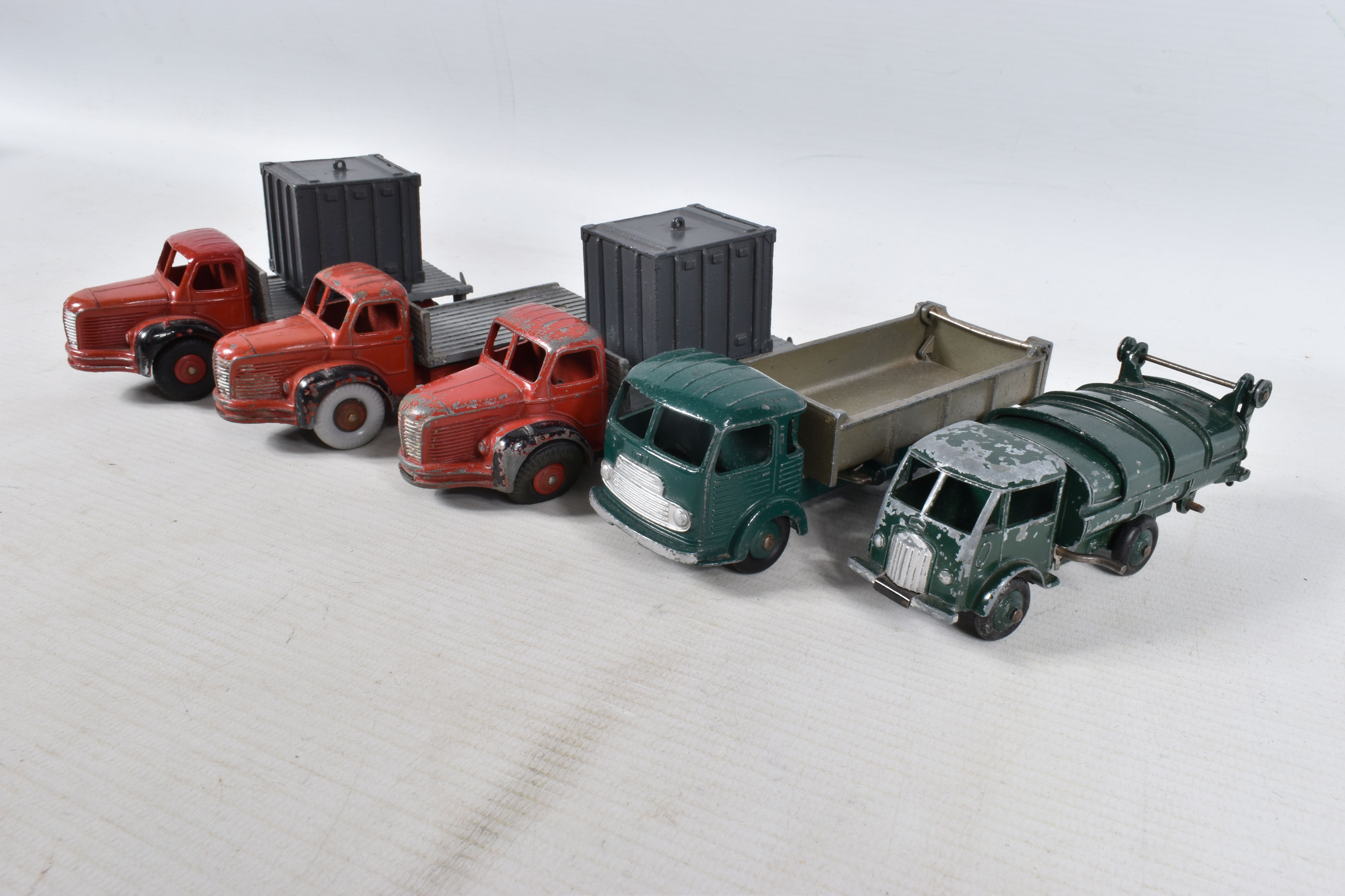 A QUANTITY OF UNBOXED AND ASSORTED PLAYWORN FRENCH DINKY TOYS LORRIES AND TRUCKS, to include Panhard - Image 7 of 7