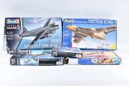 FIVE REVELL UNBUILT BOXED MODEL AIRCRAFT KITS, to include a 1:72 scale Gerneral Dynamics F-16, kit