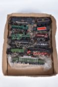 A QUANTITY OF UNBOXED AND ASSORTED OO AND HO GAUGE LOCOMOTIVES, to include Tri-ang OO gauge Princess