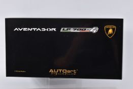 A BOXED AUTOART SIGNATURE MODEL LAMBORGHINI AVENTADOR LP700-4, 1:18 scale, numbered 74668, in