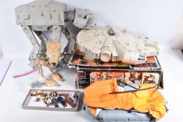 A COLLECTION OF UNBOXED VINTAGE STAR WARS COLLECTIBLES, to include a 1979 CPG Millennium Falcon with