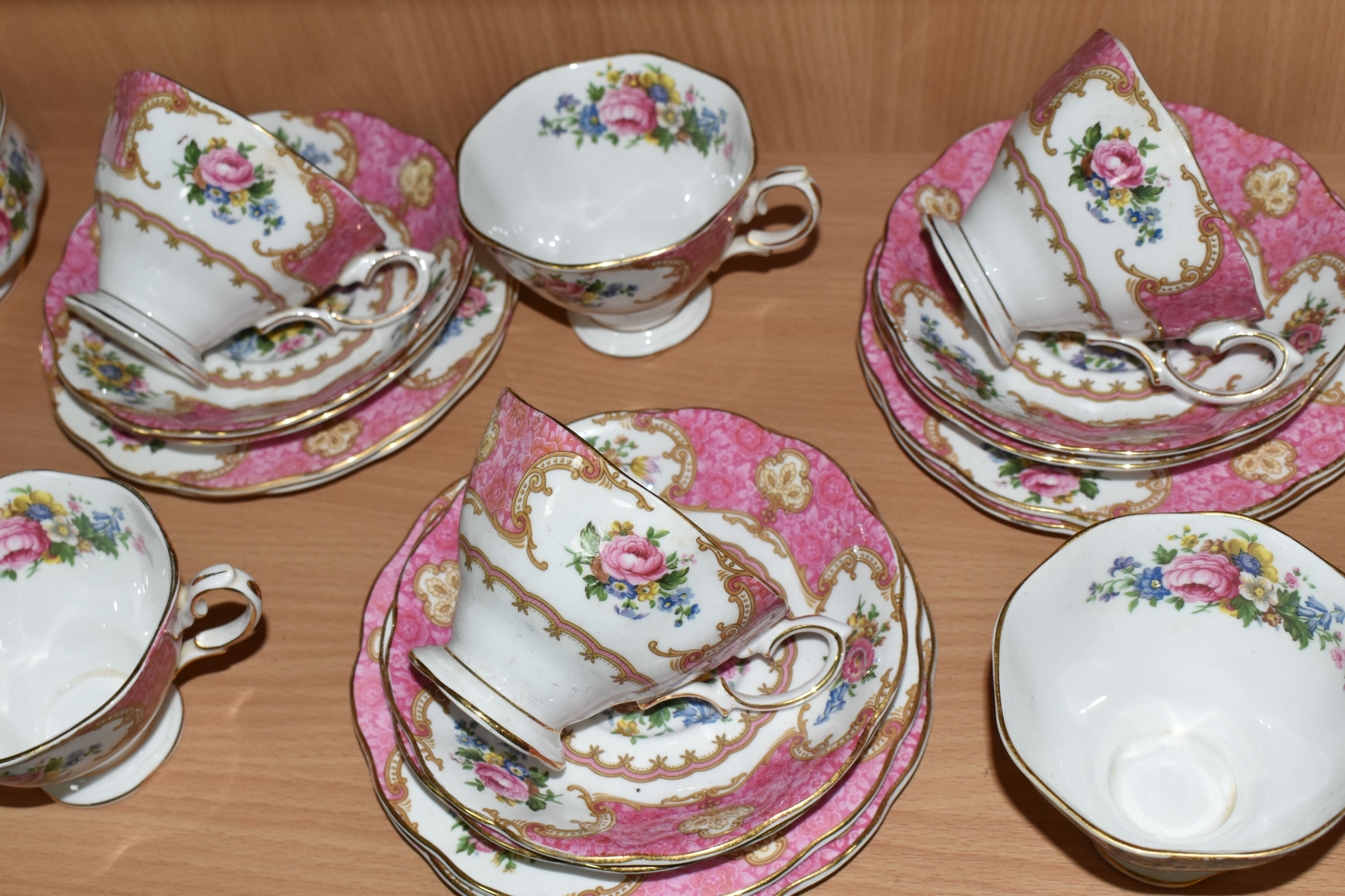 A THIRTY FOUR PIECE ROYAL ALBERT 'LADY CARLYLE' TEA SET, comprising two cake plates, a cream jug, - Image 6 of 7
