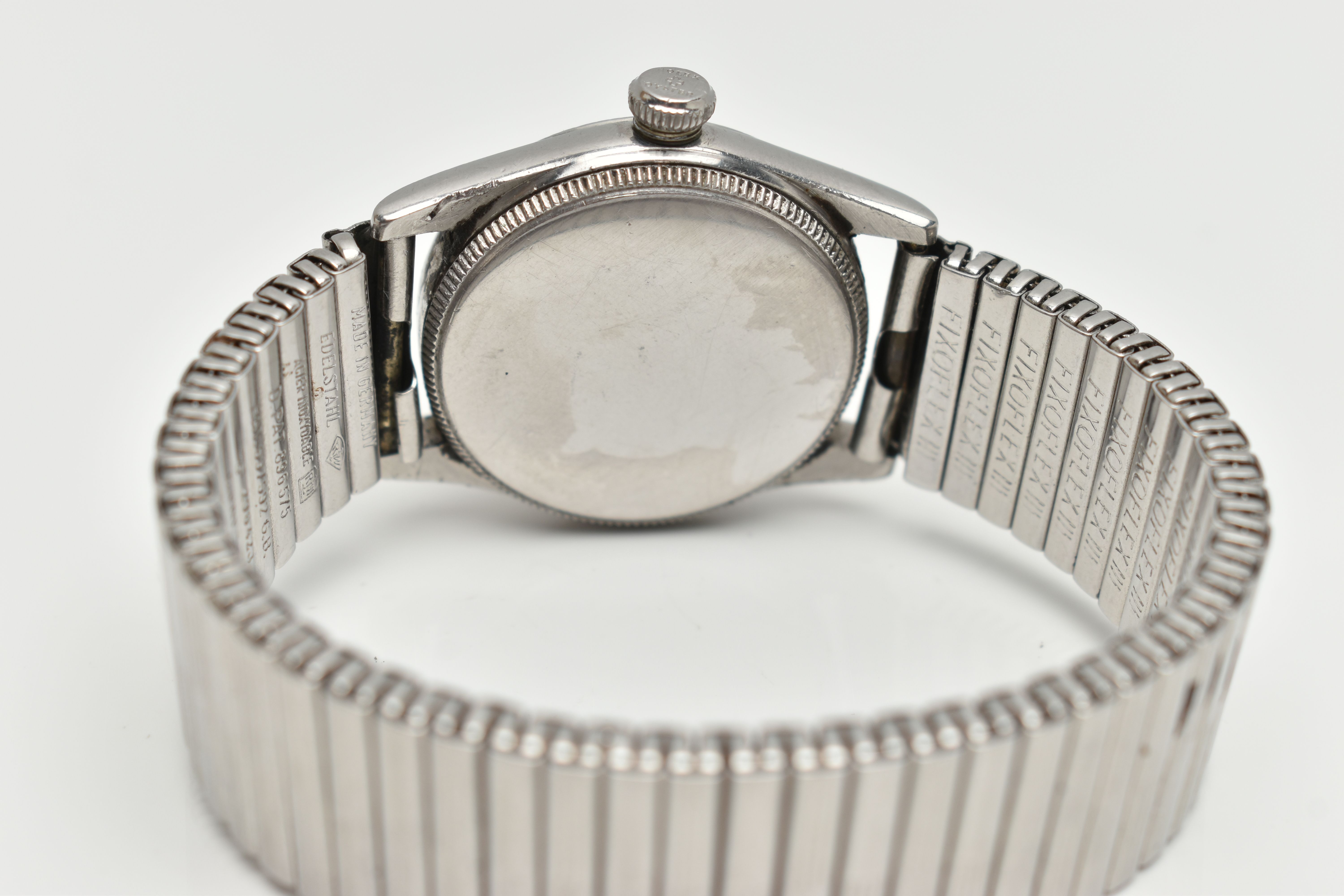 A MID CENTURY 'ROLEX OYSTER PRECISION' WRISTWATCH, circa 1946, hand wound movement, round salmon ' - Image 5 of 8