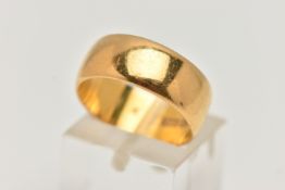 A 22CT GOLD BAND RING, wide polished band, approximate band width 7.5mm, rubbed 22ct Birmingham