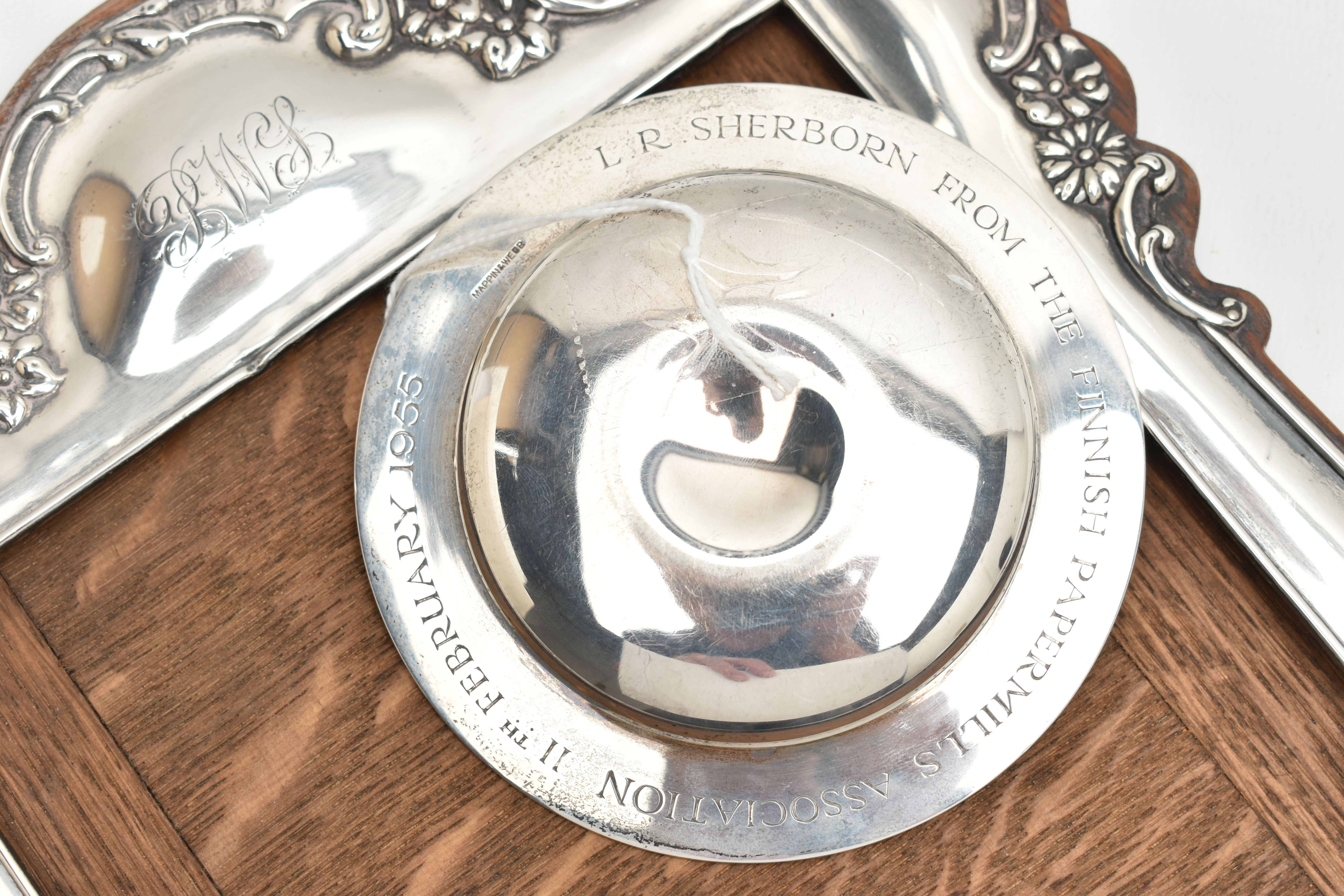 A SILVER PHOTO FRAME AND PIN DISH, an AF silver fronted photo frame with monogram engraving, - Image 5 of 6