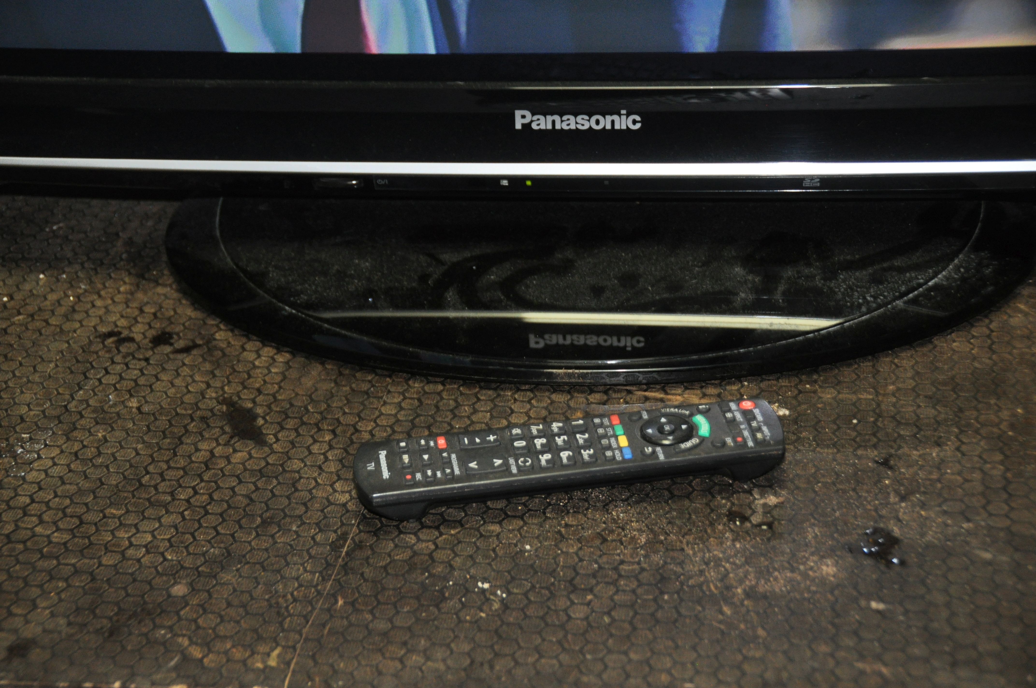 A PANASONIC TX-P42G10B 42in TV with remote (PAT pass and working) - Image 2 of 2