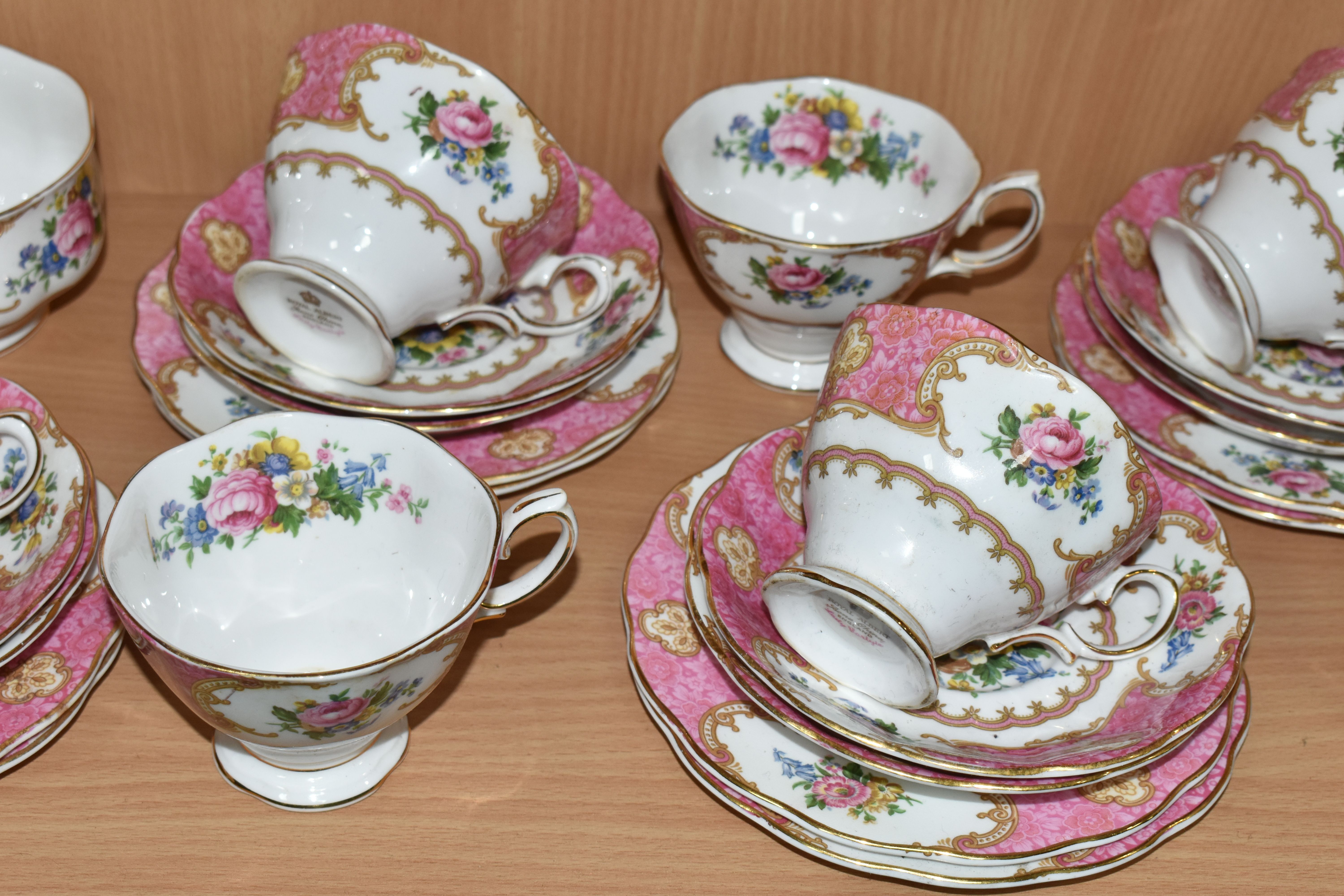 A THIRTY FOUR PIECE ROYAL ALBERT 'LADY CARLYLE' TEA SET, comprising two cake plates, a cream jug, - Image 3 of 7