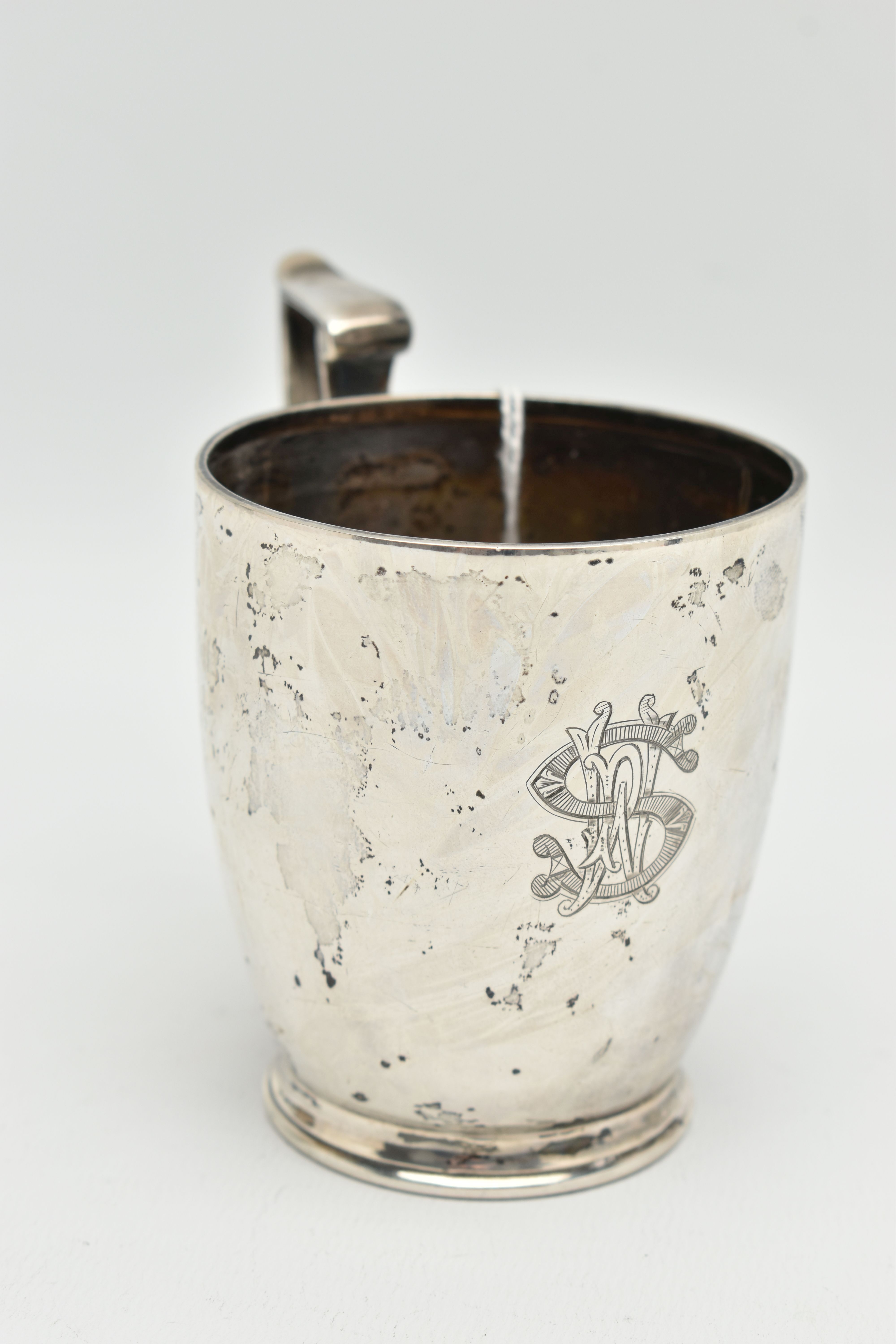 AN EDWARD VII SILVER MUG, cylindrical mug with reed base and square section scroll handle, - Image 2 of 5