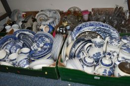 SEVEN BOXES AND LOOSE CERAMICS AND GLASS WARES, to include a quantity of Willow Pattern and other