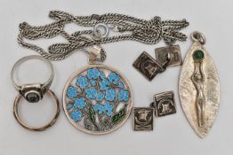 FIVE PIECES OF JEWELLERY, to include a circular enamel flower pendant, stamped 925, fitted with a