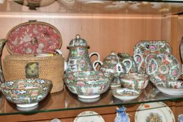 A COLLECTION OF MOSTLY 20TH CENTURY CHINESE CANTON FAMILLE ROSE PORCELAIN, comprising three bowls, a