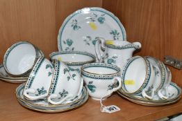 A GROUP OF SPODE 'DARLINGTON' PATTERN TEAWARE, Y6569 comprising one tea plate, milk jug, sugar bowl,